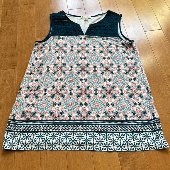 Lila Rose Top in Medium - Picture 1 of 6